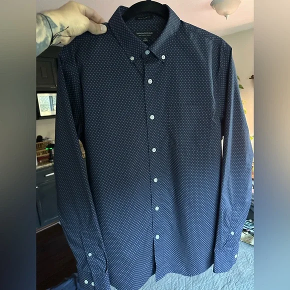 Banana Republic Slim Flex Fit Button-Up Shirt – Men’s Medium - Picture 10 of 10